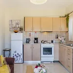 Phevos Seaview Apartament