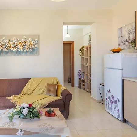 Phevos Seaview Apartamento *